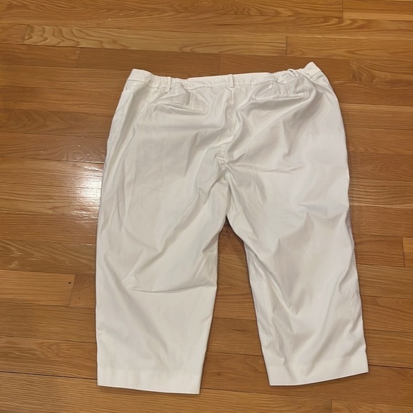 Talbots white perfect skimmer pants size 22W. - Picture 6 of 8